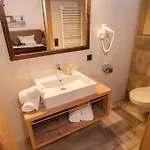 Apartman Apart Ursprung